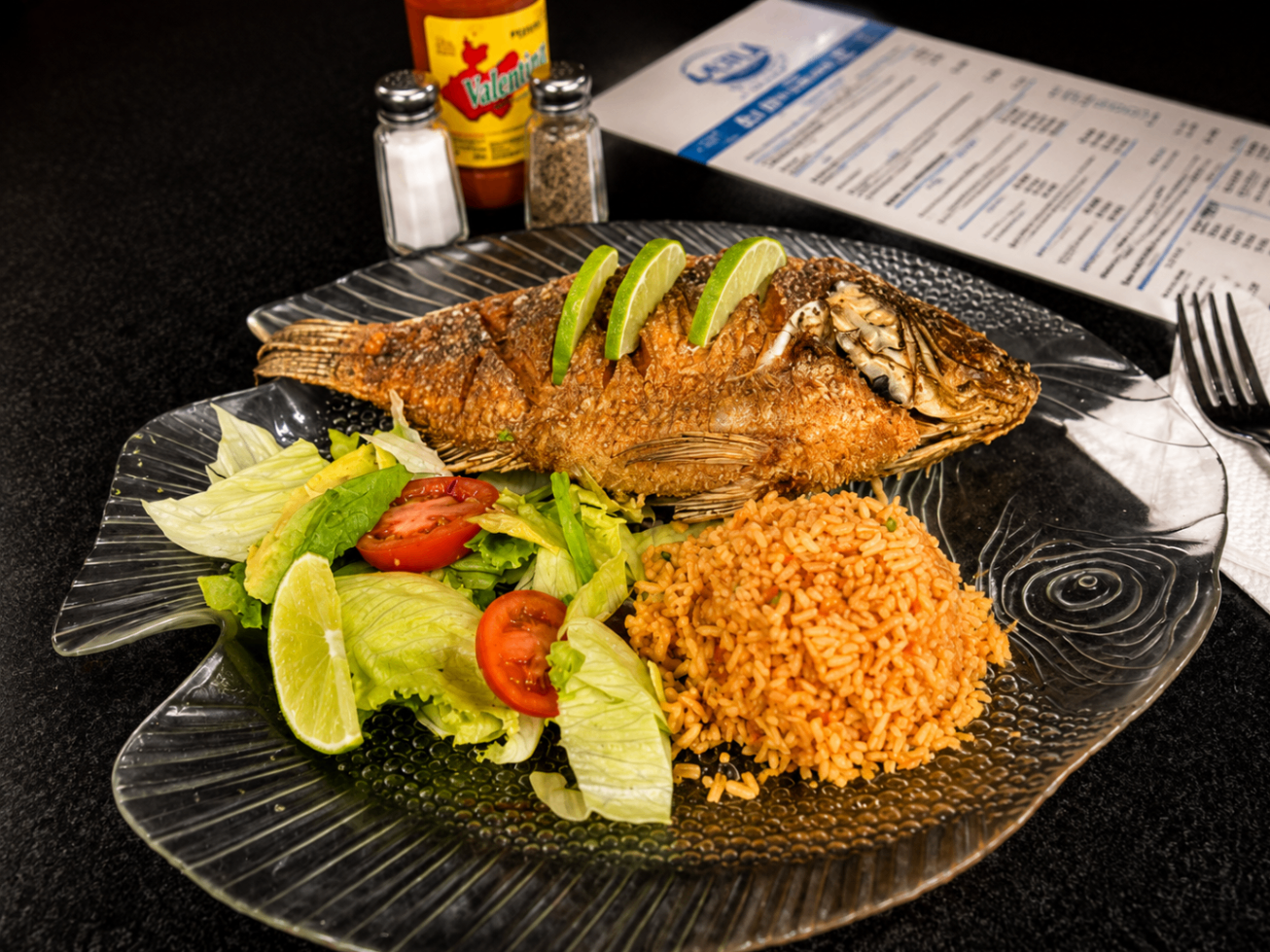 Mojarra Frita — Mariscos La Perla
